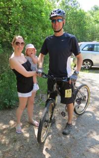 Marshals nad Cyclist - Caroline, Emma and Uncle Steve