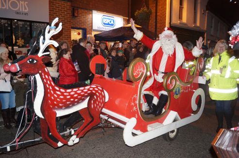 Reindeer and their sleigh bells jingle away